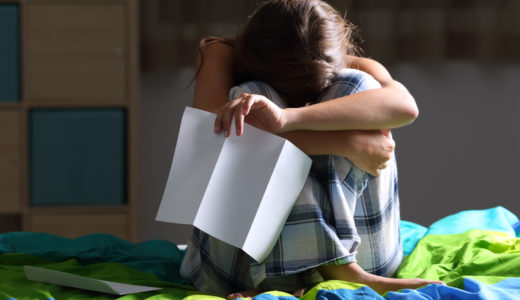離婚後の辛い気持ちを乗り越えよう！やってはいけない解消法とは？