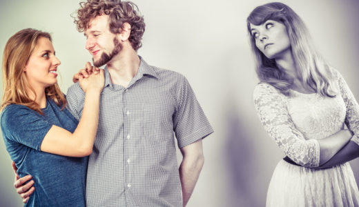 浮気の基準は男女で異なる？何が浮気なのかパートナーとすりあわせを！